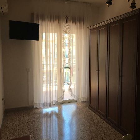 B&B Crotone Bagian luar foto